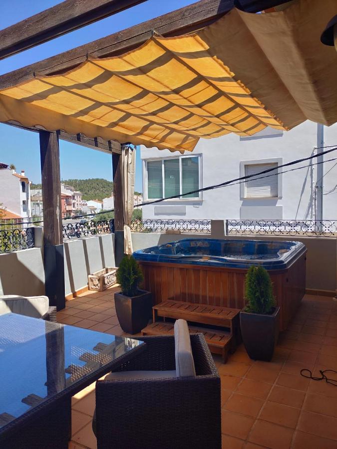 Апартаменти Vivienda Rural Azalea Cortijos Nuevos Екстер'єр фото
