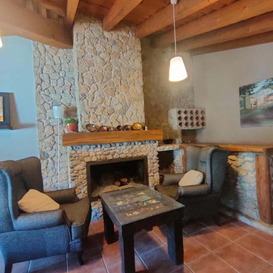 Апартаменти Vivienda Rural Azalea Cortijos Nuevos Екстер'єр фото